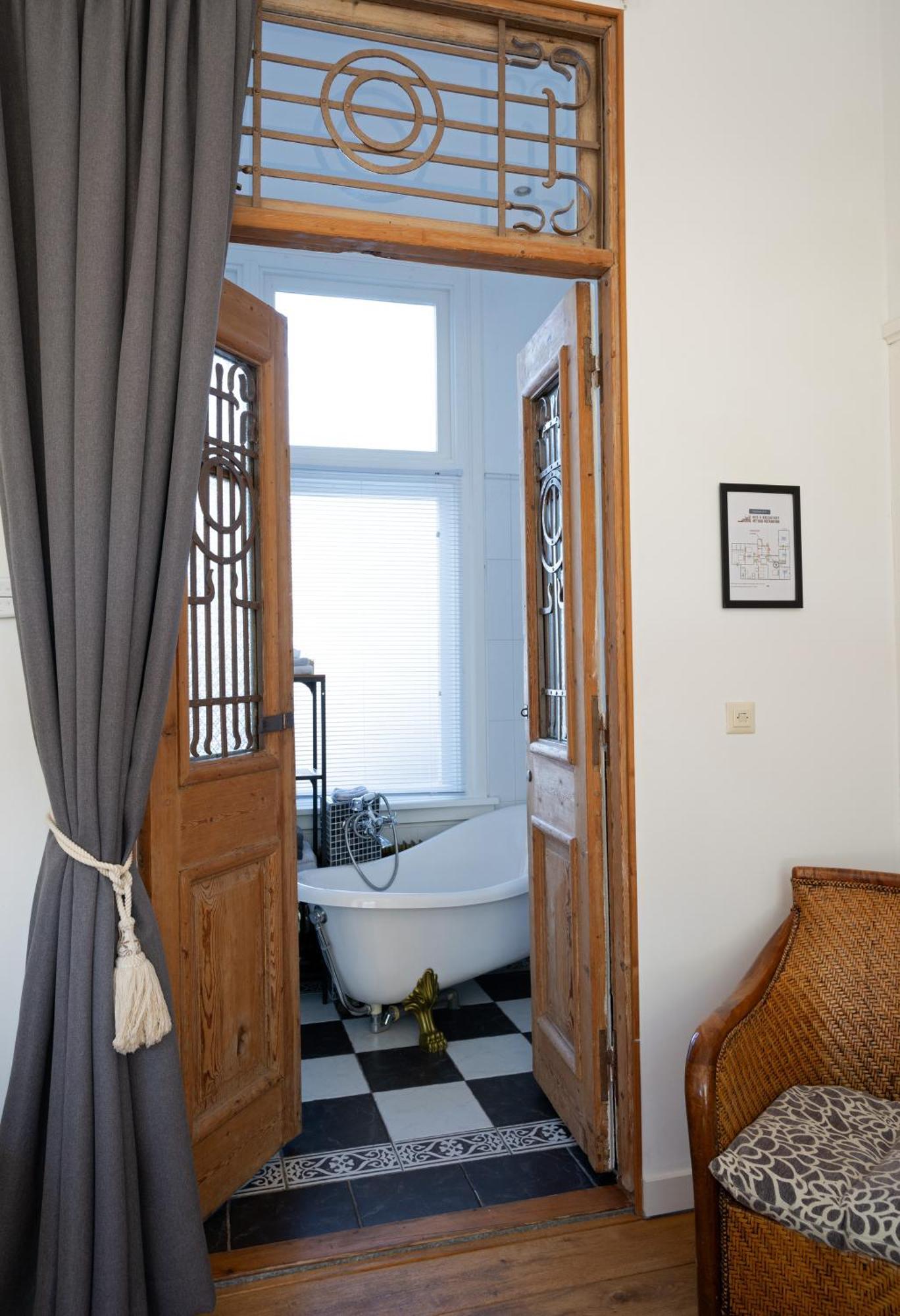B&B Het Oude Postkantoor Yerseke Exterior photo